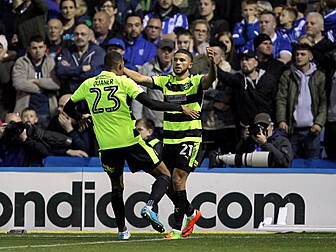 Huddersfield reach Championshi...